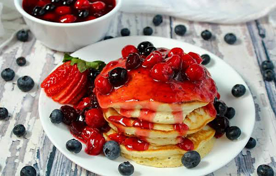 Pancakes & Fruit